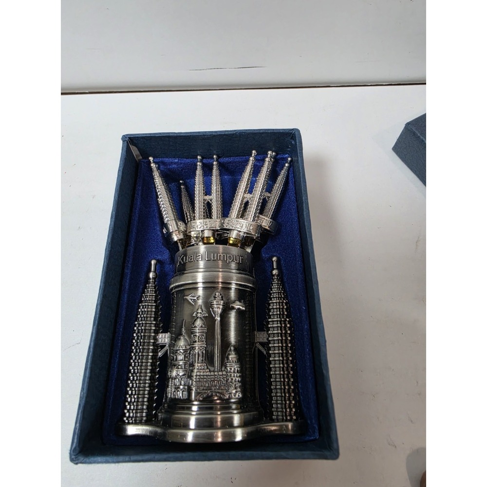 Petronas Twin Towers Cocktail Pick‎ Forks